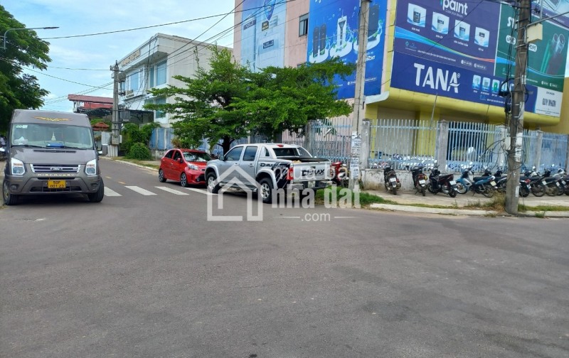 CHÍNH CHỦ BÁN LÔ ĐẤT GÓC ĐẸP TRUNG TÂM DIÊU TRÌ –khu đường TRẦN BÁ